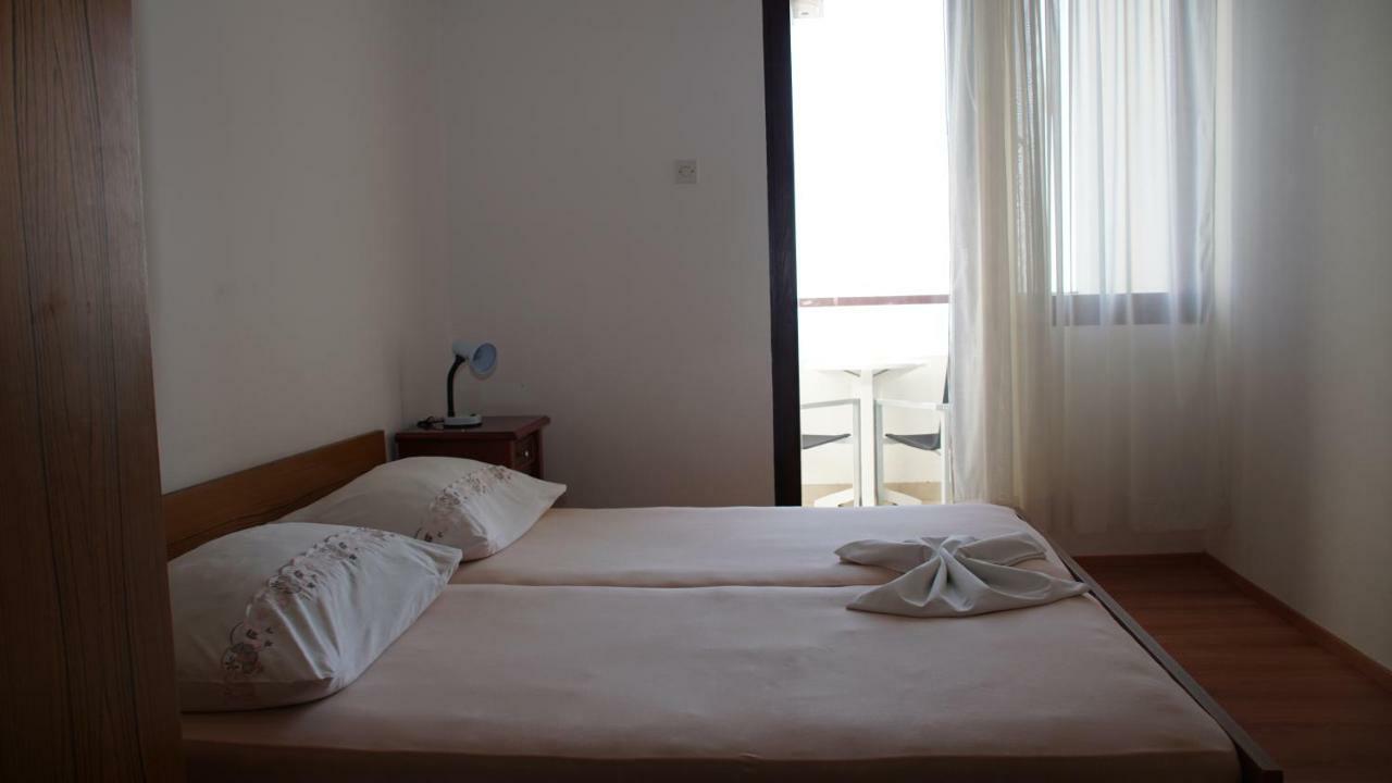 Apartmani Sipic , Bilo - Primosten Exterior photo