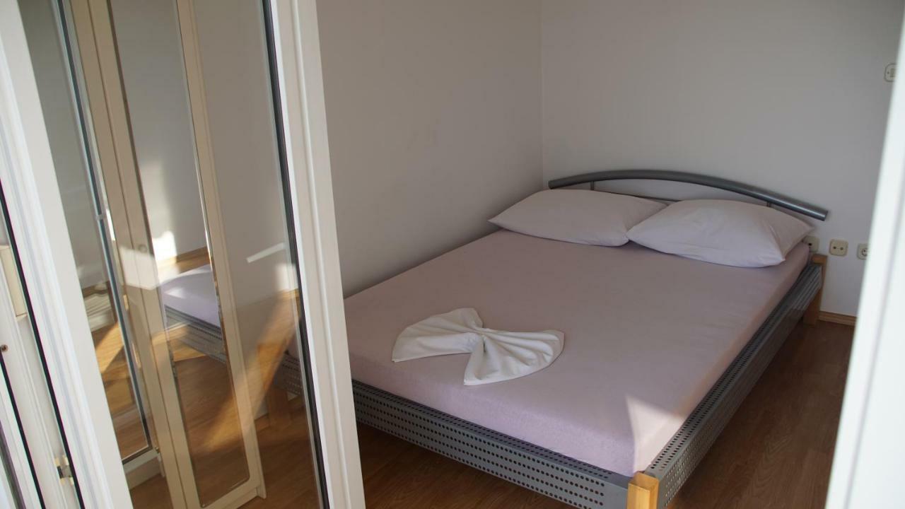 Apartmani Sipic , Bilo - Primosten Exterior photo