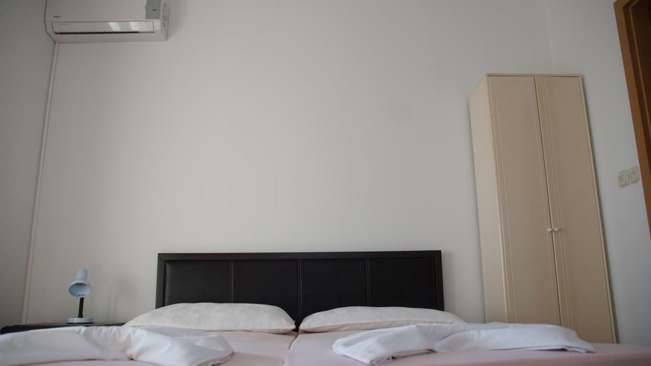 Apartmani Sipic , Bilo - Primosten Exterior photo