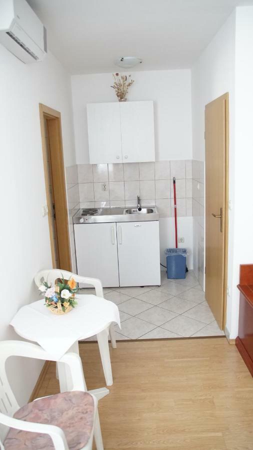 Apartmani Sipic , Bilo - Primosten Exterior photo