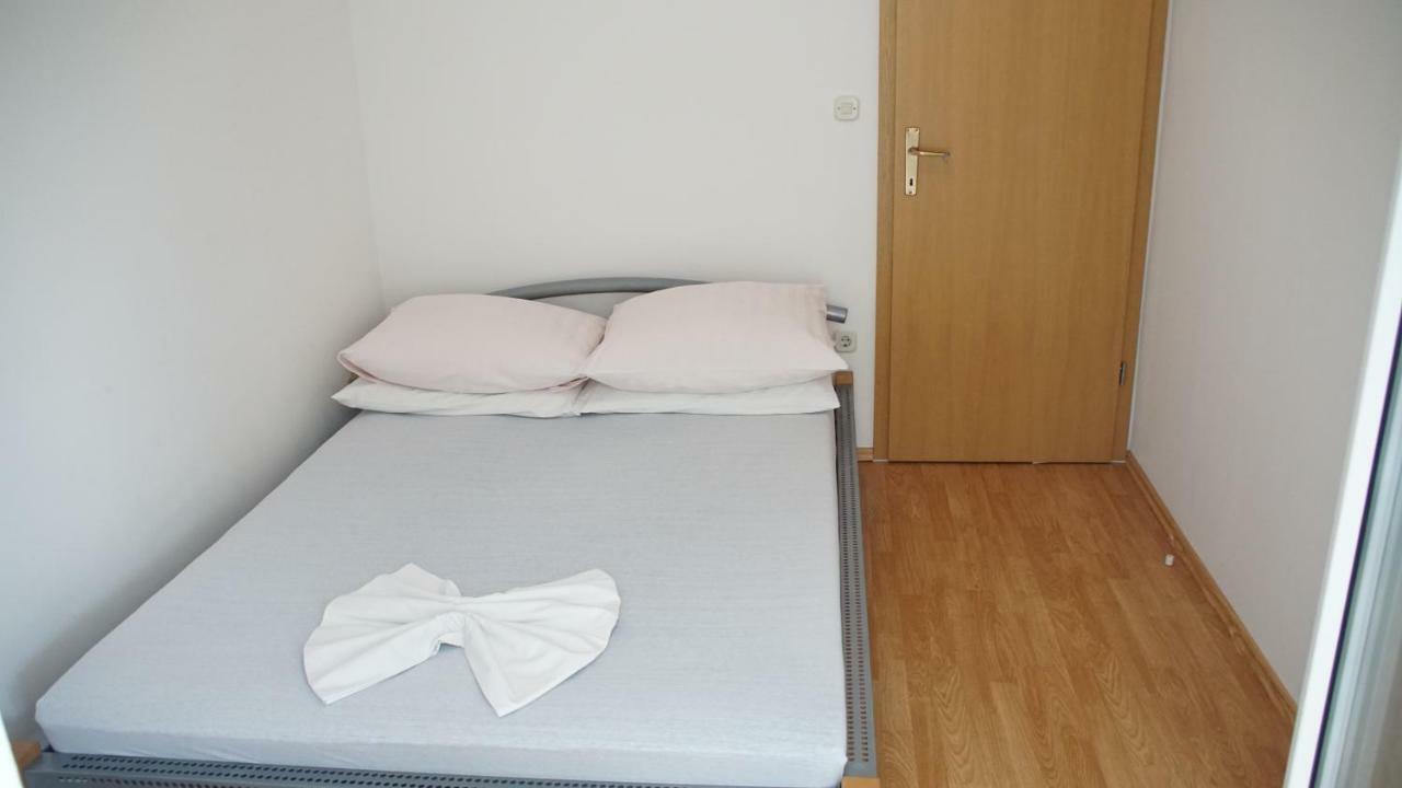 Apartmani Sipic , Bilo - Primosten Exterior photo